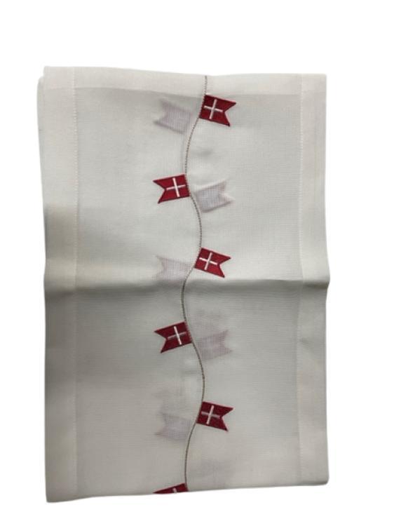Langkildes & Sons Tischläufer mit gestickten Dänischen Flaggen