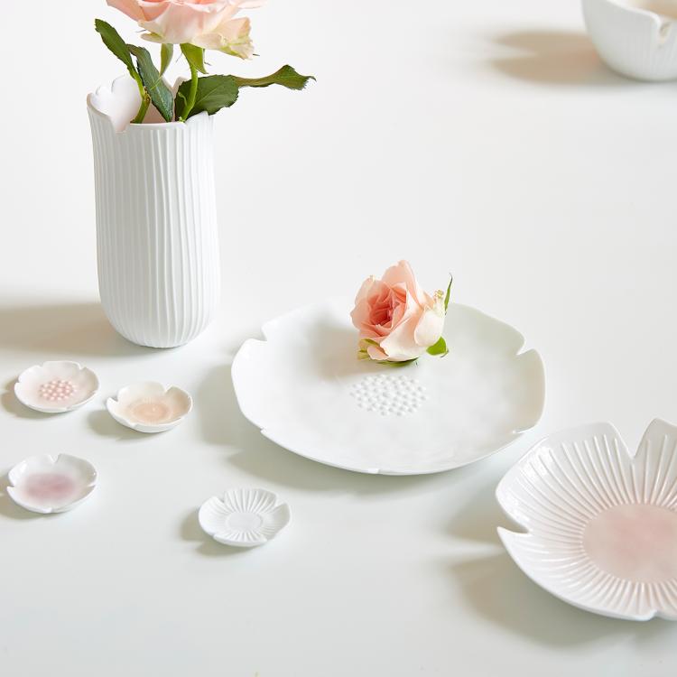 Räder Schälchen Lily, Das blühende Leben